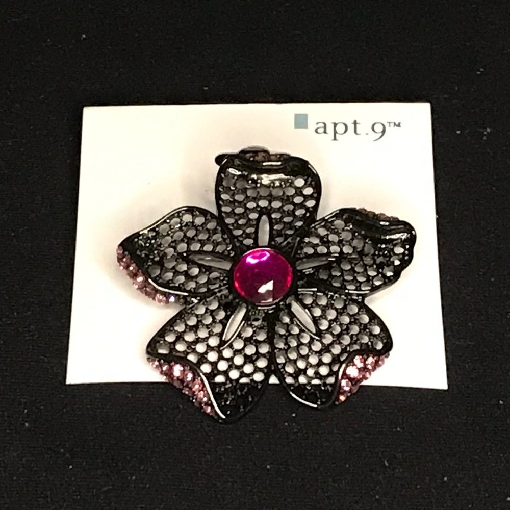 Beautiful Black and Purple Flower Pendant